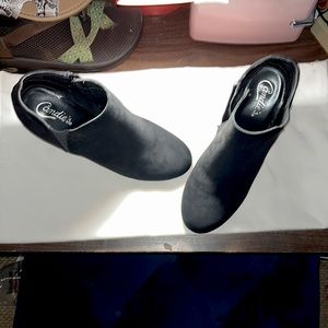 Candy size 10 black felt heal boot zip up very comfortable! Womens